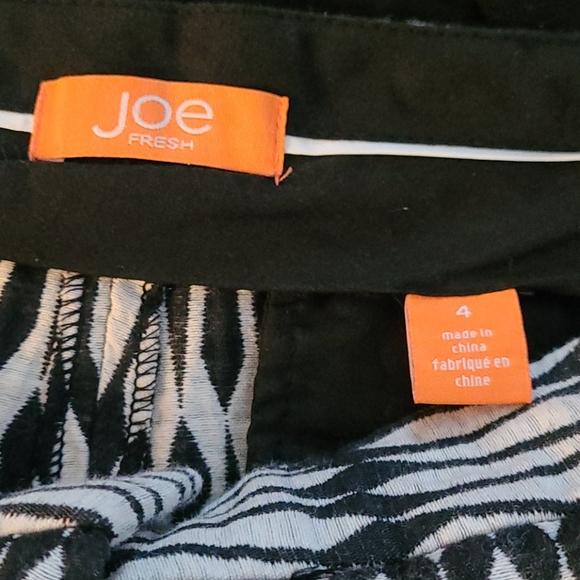 SHORTS BLACK WHITE GEOMETRIC PRINT,RETRO SHORT - Picture 15 of 16